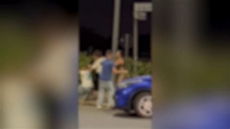 Roma Aggressione In Strada Coppia Gay Picchiata A Cinghiate E Pugni La Stampa