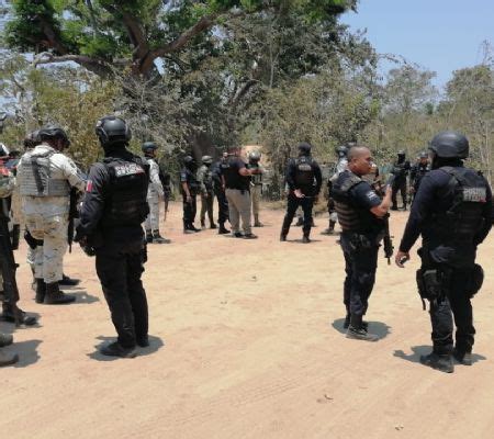 Comando Irrumpe En Escuelas De Guerrero 80 Planteles Se Mantienen