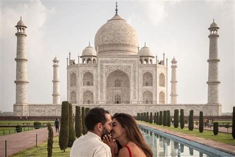 Private Full Day Sunrise Taj Mahal And Agra City Tour