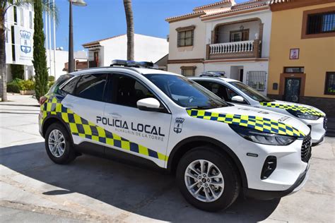 La Policía Local moderniza su parque móvil con tres nuevos vehículos