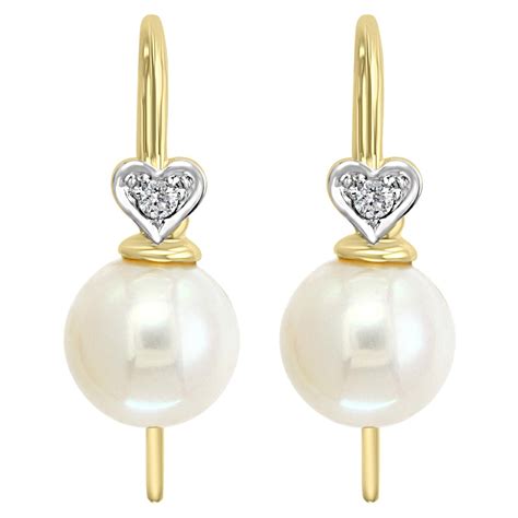 14 Karat White Gold Freshwater Cultured Pearl And Diamond Heart