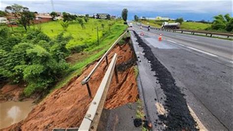 Trecho da Rodovia Washington Luís é interditado em São Carlos para obra