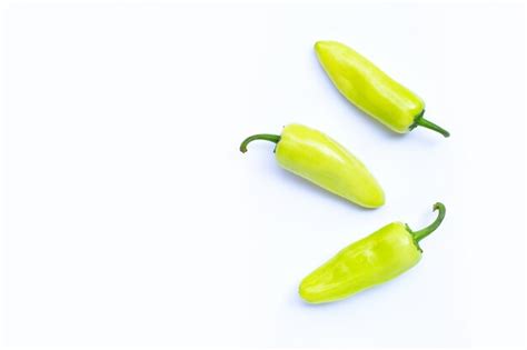 Premium Photo | Geen hot peppers