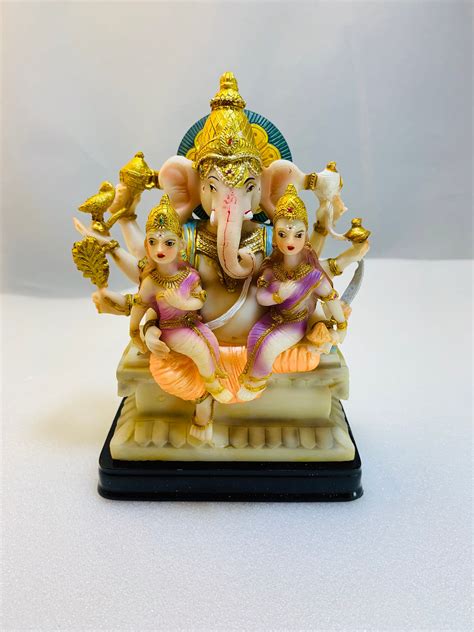 Lord Ganesh With Riddhi & Siddhi. Ganesha Blessing Hindu God - Etsy