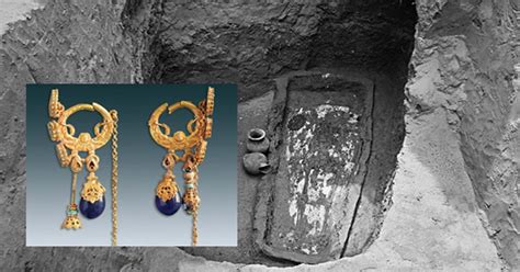 1,500-Year-Old Tomb Found in China with Incredible Golden Jewelry