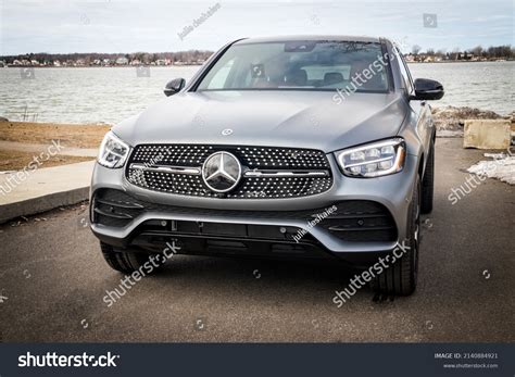 514 Mercedes Benz Glc Coupe Images, Stock Photos, 3D objects, & Vectors | Shutterstock