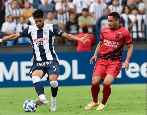 Alianza Lima Carlos Zambrano Fue Un Baluarte Y Christian Cueva No