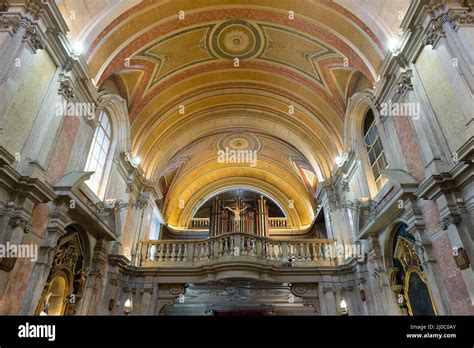 Se Cathedral Interior The Main And Oldest Church In Lisbon Stock Photo