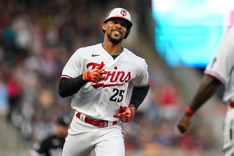 Twins Byron Buxton Excited About Return To Center Field Oh Yeah Im