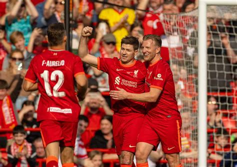 Liverpool Fc — Gerrard Scores But Lfc Legends Beaten By Barça At