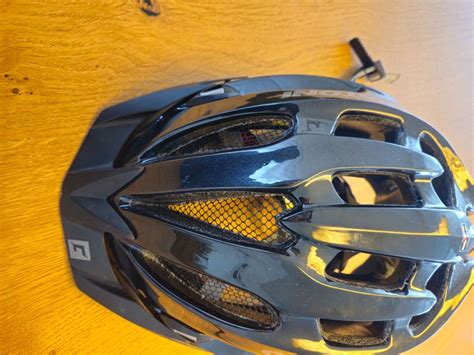 Cratoni Fahrradhelm Absolut Neuwertig Kaufen Auf Ricardo