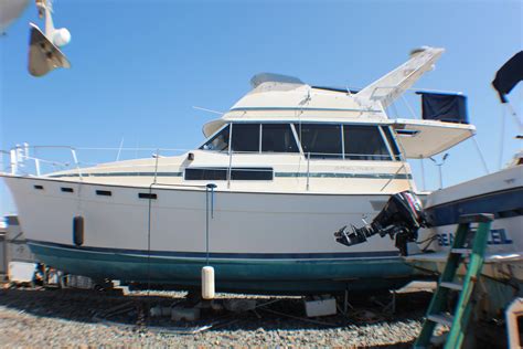 Used 1983 Bayliner 3870 98201 Everett Boat Trader