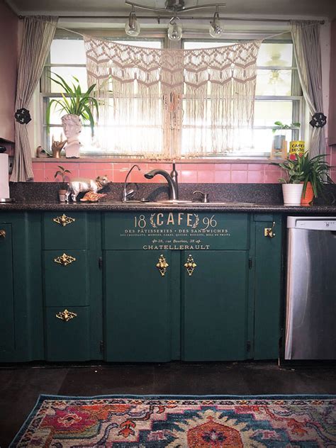 Ella Home Ideas: Vintage Green Kitchen Cabinets : Furniture Classic ...