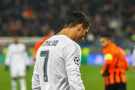 Media Ronaldo założył się z kolegami że wyprzedzi Messiego Teraz