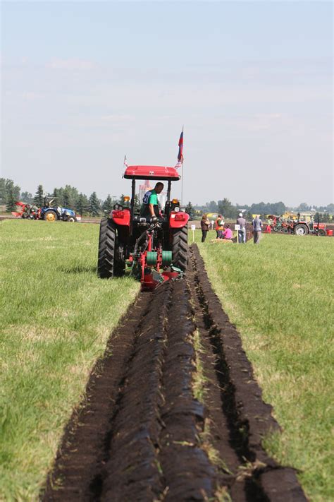 ploughing - Lake of the Woods