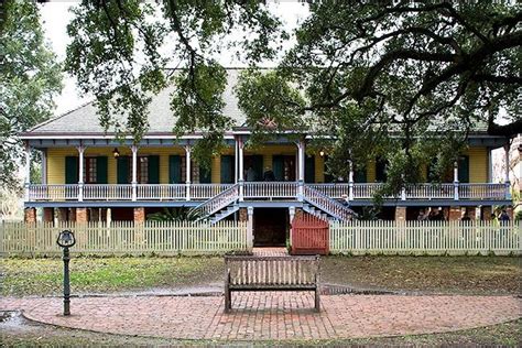 Laura Plantation Tour With Transportation From New Orleans: Triphobo