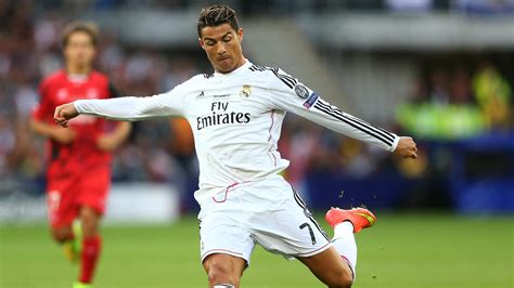 Ronaldo double sees Madrid easily overcome Sevilla - European Super Cup ...