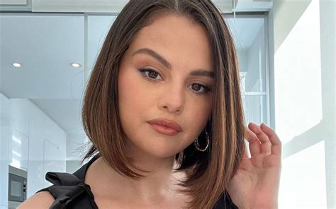 De Volta à Música Selena Gomez Anuncia Parceria Com Rema Tangerina