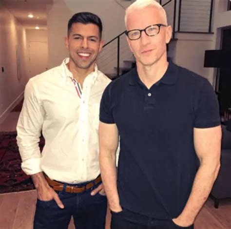 Openly Gay Anderson Cooper And Long-Time Partner Splits! Meet His New ...