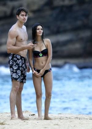 Victoria Justice In Black Bikini Gotceleb