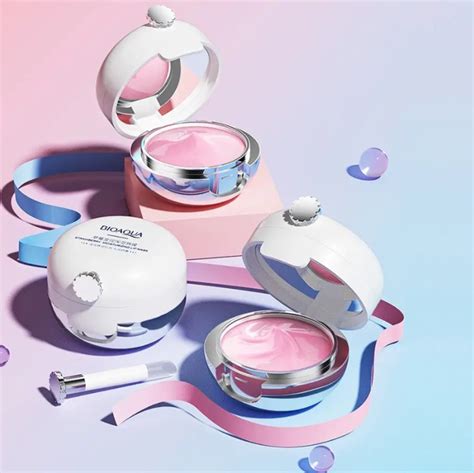 Маска для губ Bioaqua Strawberry Moisturizing Lip Mask 13 г от продавца ...