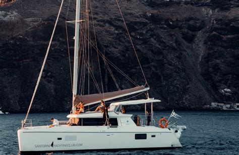 Halbprivate Katamaran Kreuzfahrt Bei Sonnenuntergang Ab Vlychada Marina