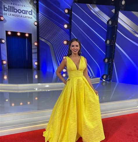 Hondureña Ana Jurka Brilló En Los Premios Billboard 2021