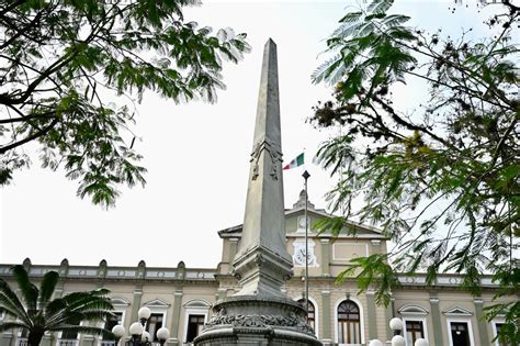 El Obelisco En El Parque 21 De Mayo Loor Al Patriotismo De Los