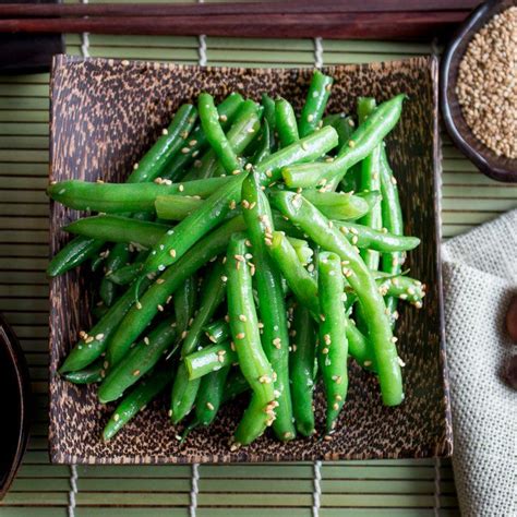 Garlicky Sesame Stir Fried Green Beans | Recipe | Green beans, Green ...