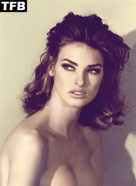 Linda Evangelista Nude And Sexy Collection 23 Photos Thefappening