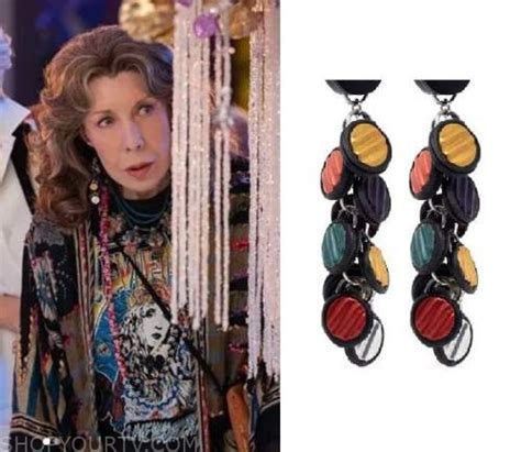 Frankie Bergstein Clothes Style Outfits Worn On Tv Shows Shop Your Tv