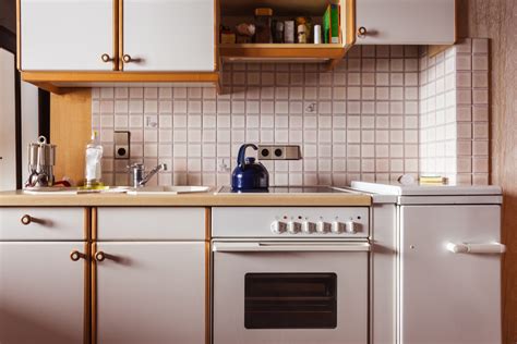 How to Incorporate the Retro-Style Appliance Trend Into Your Kitchen ...