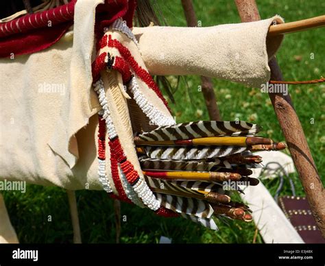 Native American Indian Red Indian Arrows In A Leather Quiver Stock