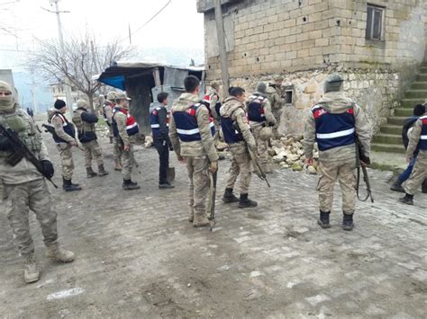 Jandarma Cinayet Silahını Arıyor Son Dakika