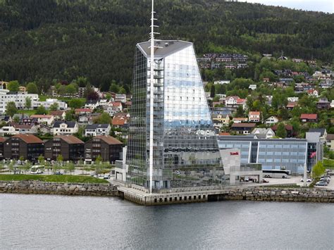 Norway Molde The Futuristic Looking Scandic Seilet Hotel Flickr