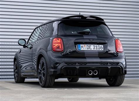 MINI JOHN COOPER WORKS 1TO6 EDITION HITAM ITU PREMIUM BETULKAH