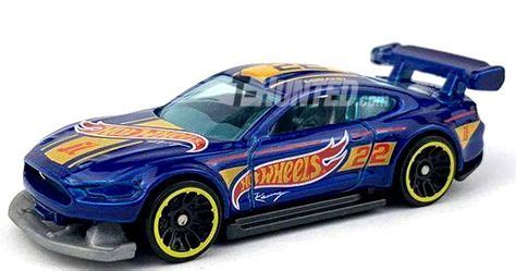 Pin de v f l em HOT WHEELS Hot wheels Festa infantil carros Festa turma da mônica