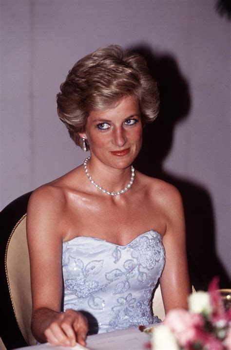 5 times princess diana proved her signature look was flawless – Artofit