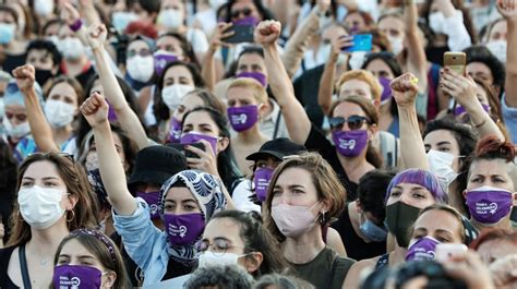 Thousands Rally In Turkey To Demand End Of Violence Against Women