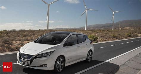 Erste Ausfahrt Der Nissan Leaf Kommt Auf Leisen Sohlen