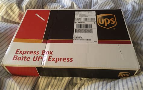 Ups Express Box