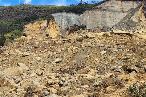 Deslizamento De Terras Na Papua Nova Guin Deixou Centenas De Mortos