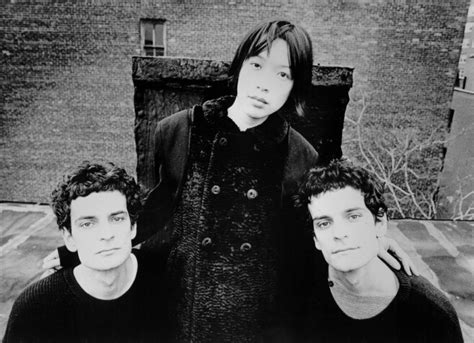 Bir An Önce Keşfetmeniz Gereken O Grup Blonde Redhead