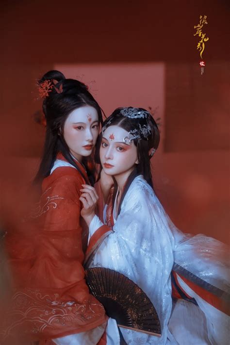 【彼岸花引】 人像 Poco摄影 汉服 人像摄影 汉服摄影 彼岸花 Couple Cosplay Chinese Beauty Wonder Woman