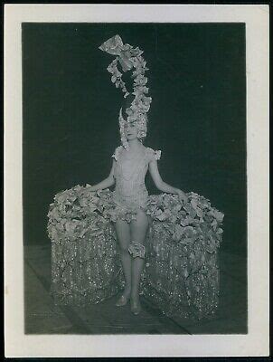 Cc Large Size X French Nude Showgirl Woman Big Gelatin Silver Photo