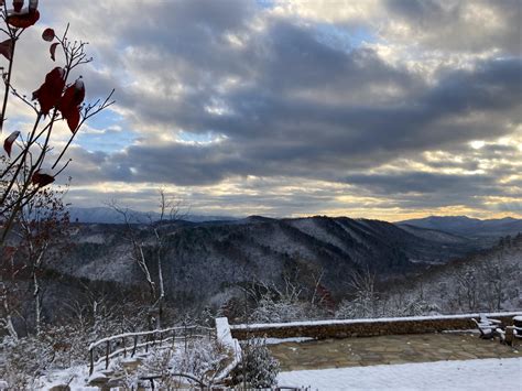 Snow capped Mountains in East TN : r/Appalachia