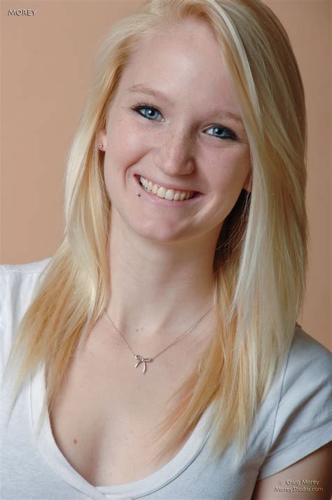 Emma Strips Naked In Casting Picture 01 By Girls Of Desire