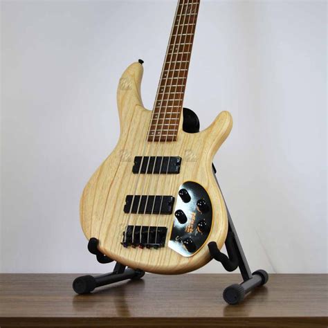 Circuito Ativo Baixo 5 Cordas - Baixo 5 Cordas Ativo Action DLX Circuito Mark Bass ACT ASH V OPN - Cort ...