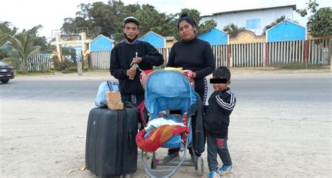 Tumbes Padres Recuperan A Su Beb Que Ven A En Cami N Per