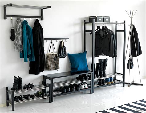 Стеллажи для комнаты: угловые, этажерки и другие примеры в интерьере ...